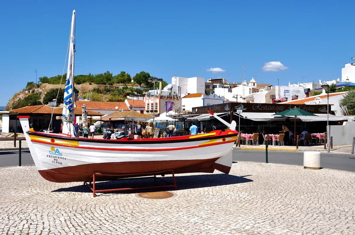 Alvor Nightlife: 10 Best Bars & Spots for 2026