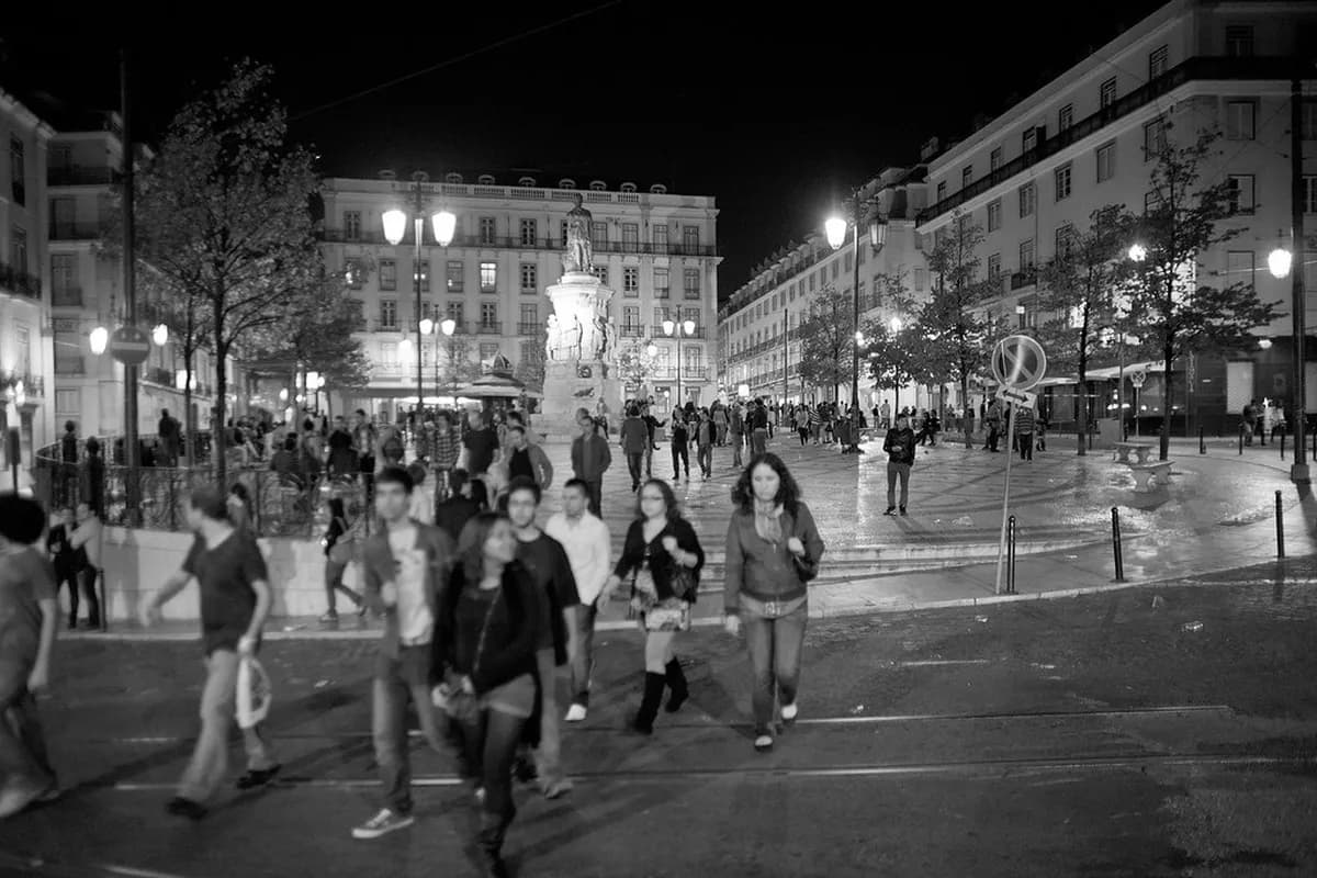 Bairro Alto vs Cais do Sodré: Lisbon Nightlife Guide