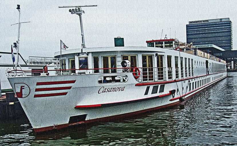 21 Best Bars in Budapest: Ruin Pubs & Cocktail Guide (2026)