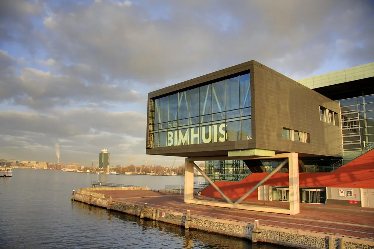 12 Best Bars in Rotterdam: A Local's Nightlife Guide (2026)