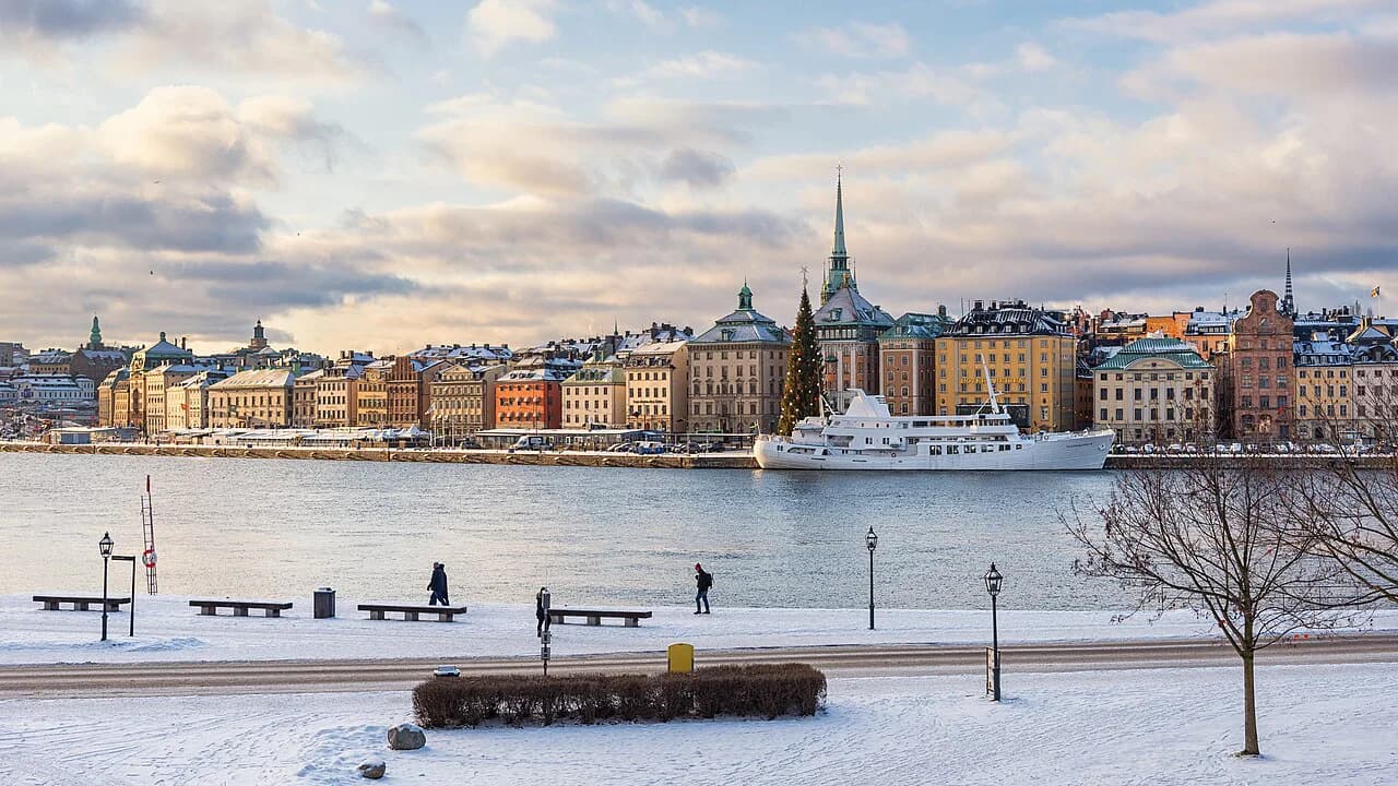 Best Cocktail Bars in Stockholm: A 2026 Guide to Craft Drinks