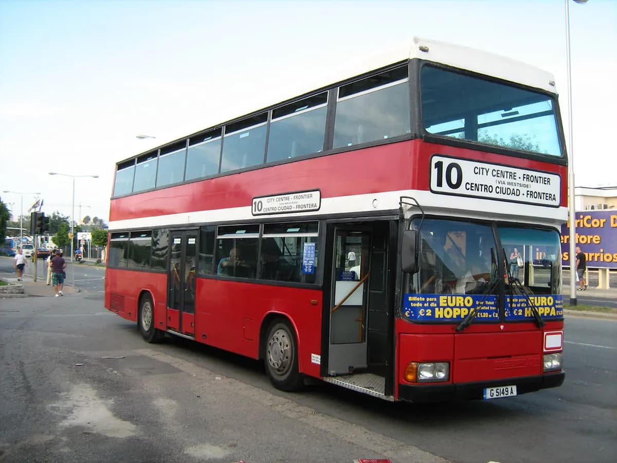 10 Best Gibraltar Nightlife Spots: Bars, Clubs & Tips (2026)