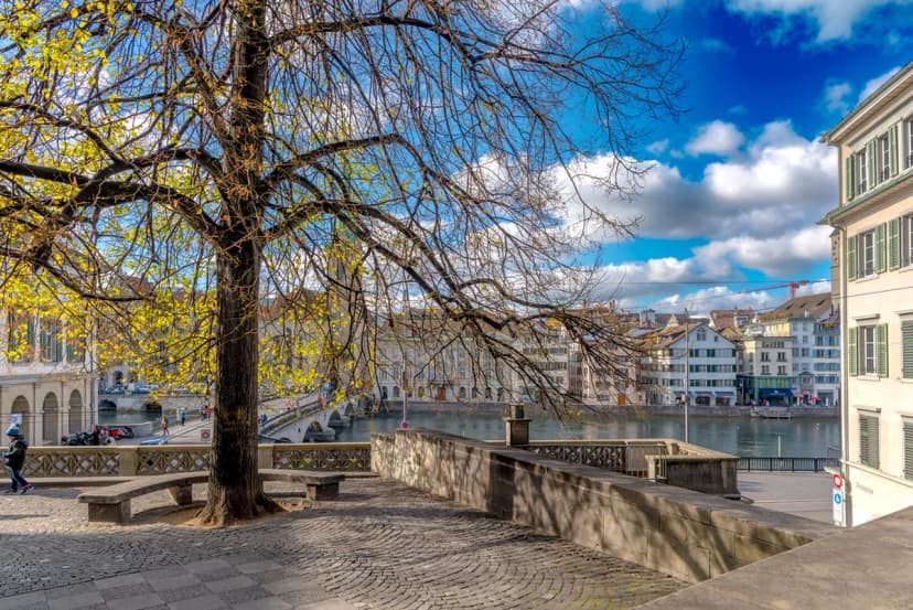 Langstrasse Zurich Nightlife Guide: Best Bars, Clubs & Tips