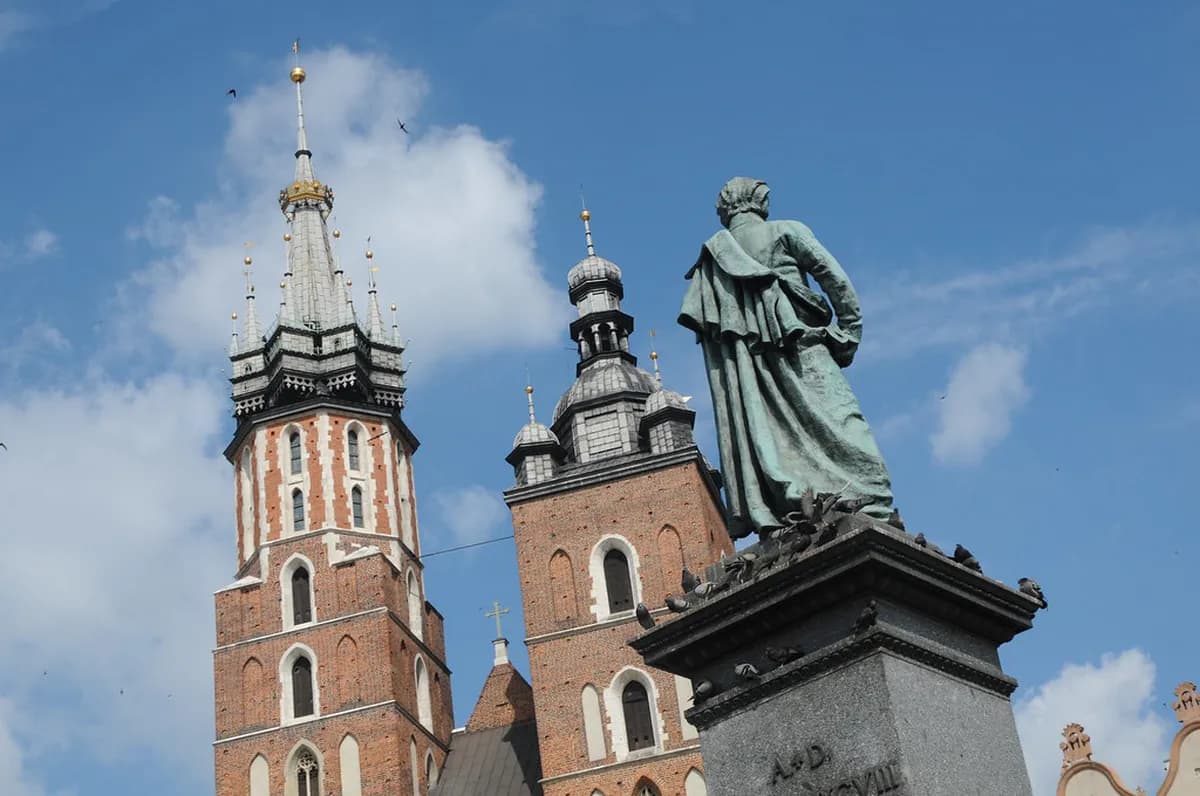 Late Night Food Krakow: Where to Eat After Midnight in 2026