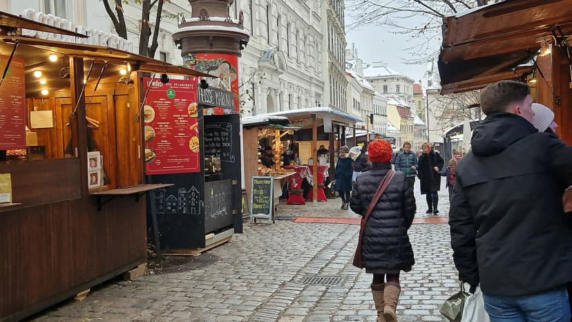 Neubau Vienna Nightlife Guide: Bars, Clubs, Routes, and Transport