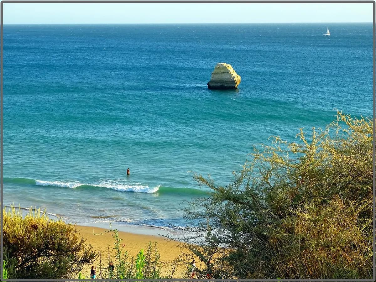 10 Best Portimão & Praia da Rocha Nightlife Picks (2026)