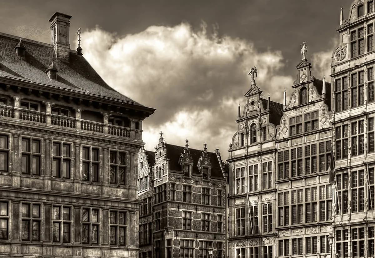 Best Rooftop Bars in Antwerp: Views, Hours, and 2026 Planning Tips