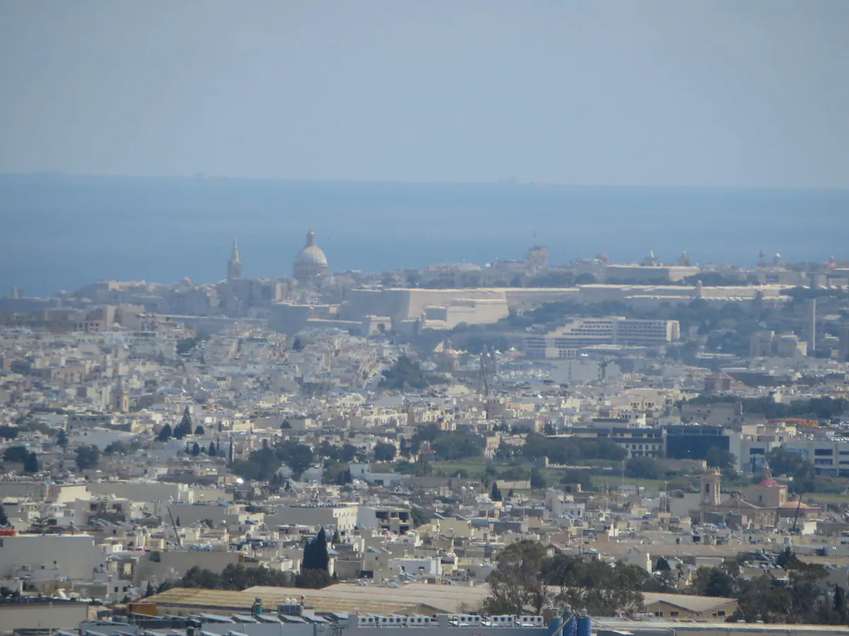 Rooftop Bars Valletta Guide: Views, Menus and Booking Tips