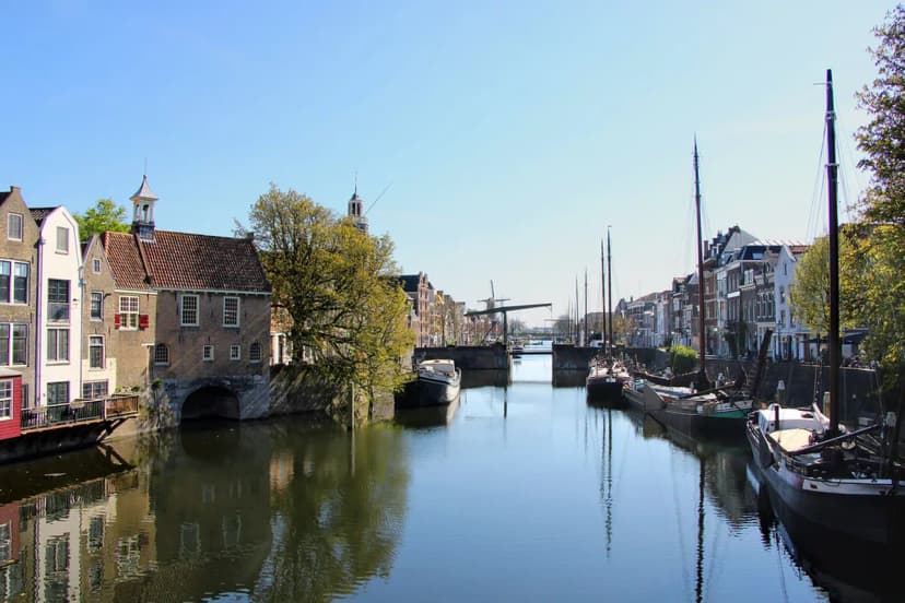 Rotterdam Gay Nightlife Guide: Bars, Clubs, Events, and the Gay Triangle