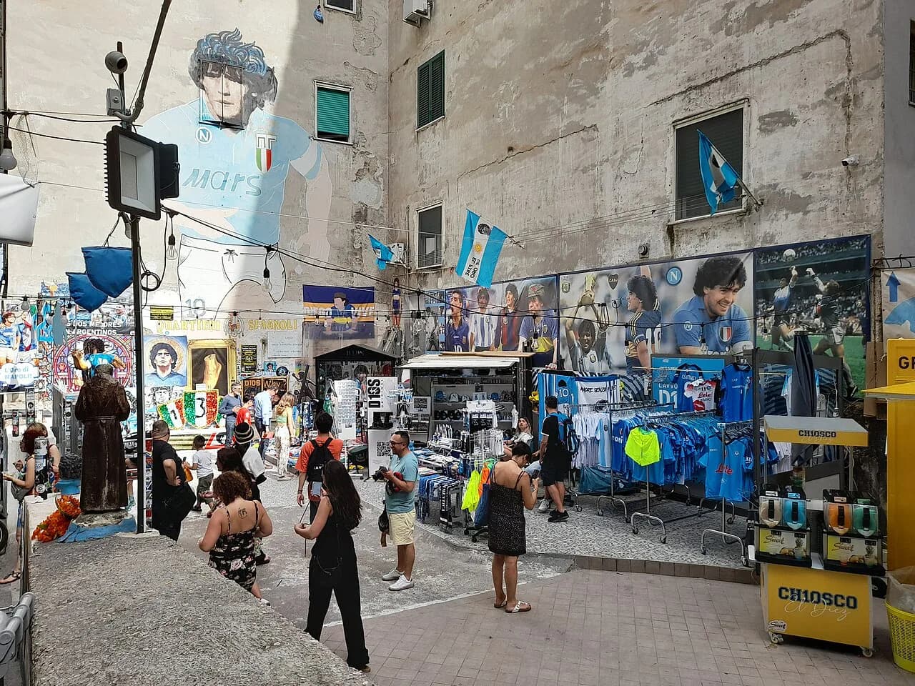 Spanish Quarter Naples Nightlife: Bars, Vibe and Safety Guide