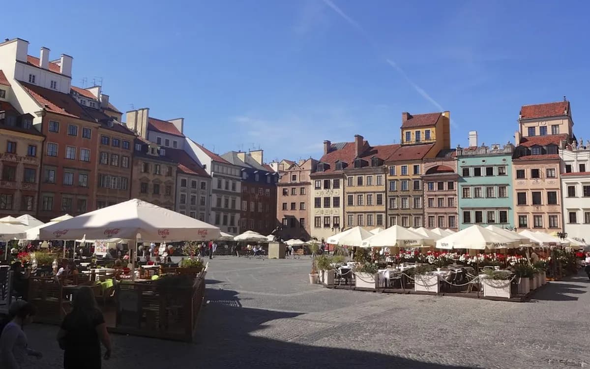 Gay Nightlife in Warsaw: Bars, Clubs and Practical Planning