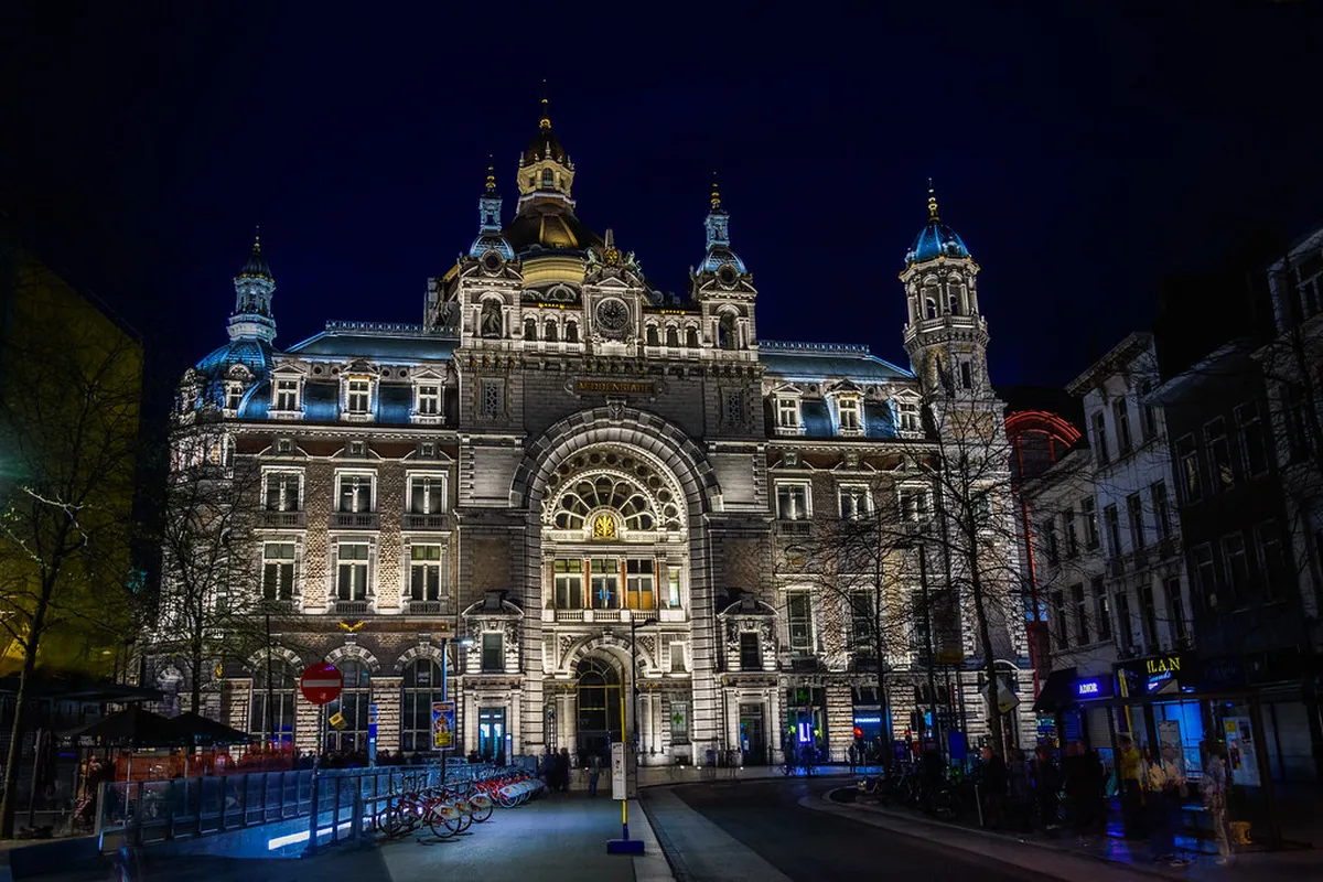 Best Antwerp Nightlife Areas by Vibe — a scene in Antwerp