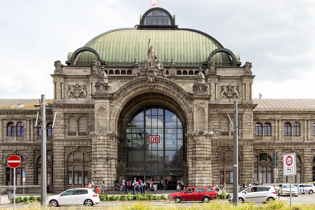 Coffee House Culture: Vienna After the Clubs Close in Austria