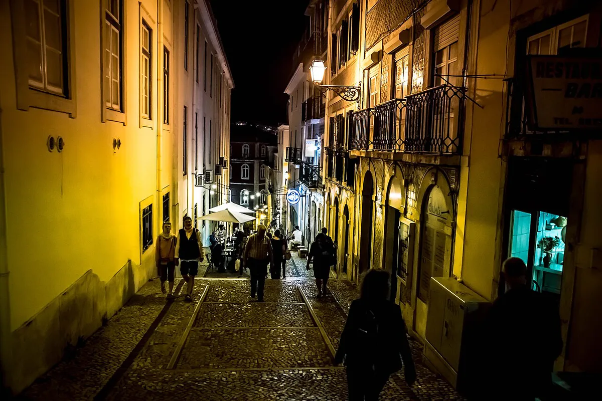 bairro alto getting there from baixa in Lisbon — 1