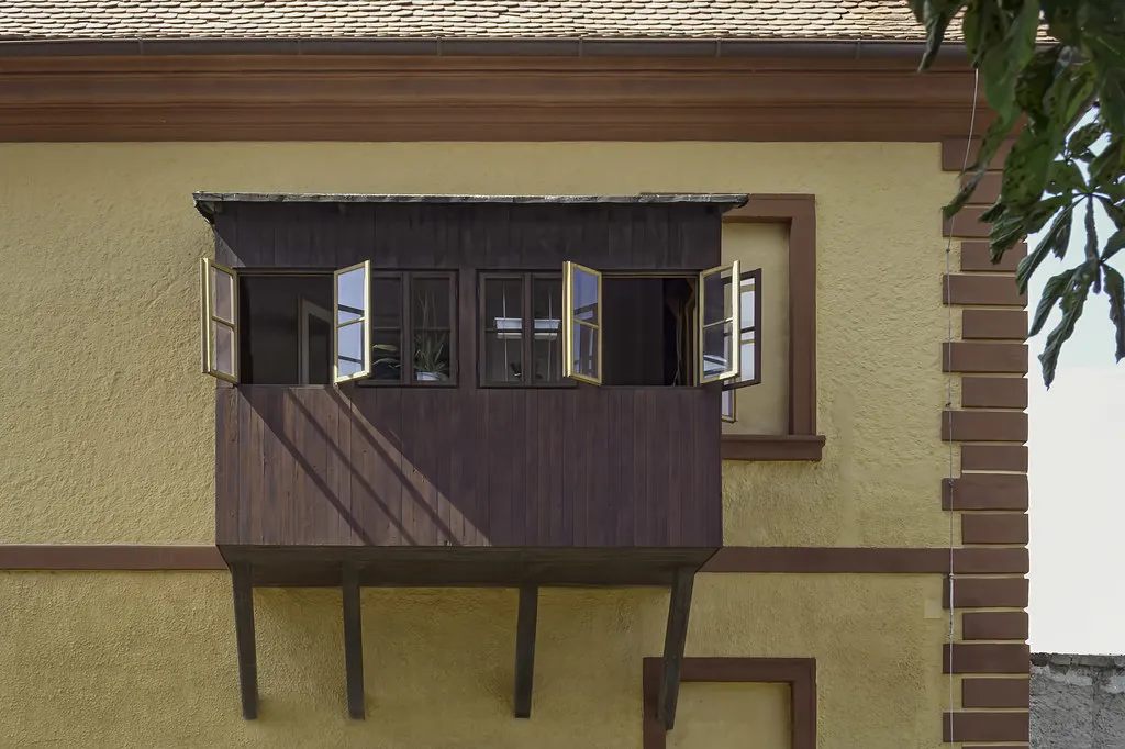 Essential Travel Tips: Safety, Costs, and Transport in Czech Republic