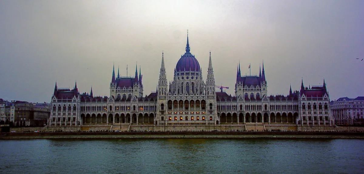 Common Mistakes to Avoid — a scene in Vienna