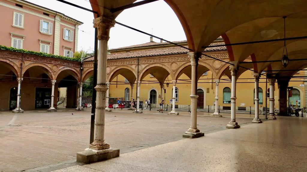 What to Skip: Avoiding Tourist Traps in Bologna in Italy