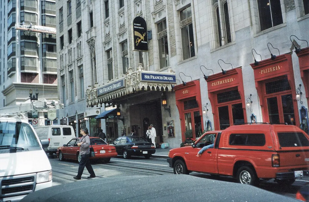 Self-Guided Night Walking Tour Route in Italy