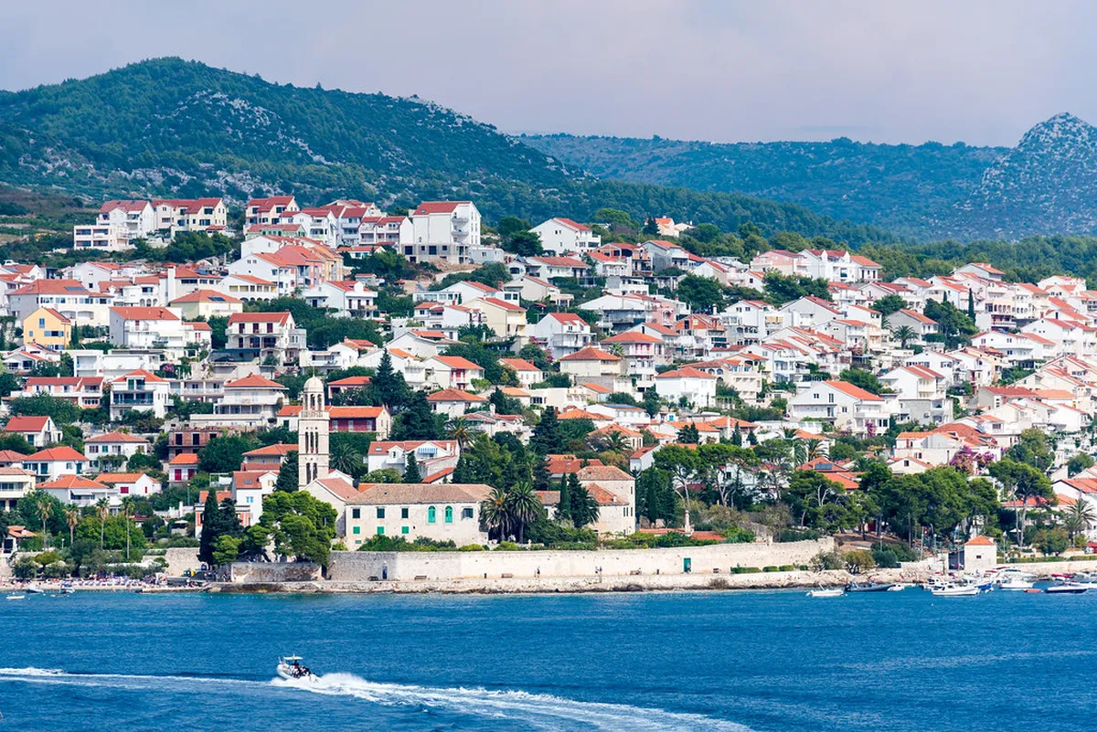 What Is Kiva Bar Hvar? — a scene in Hvar