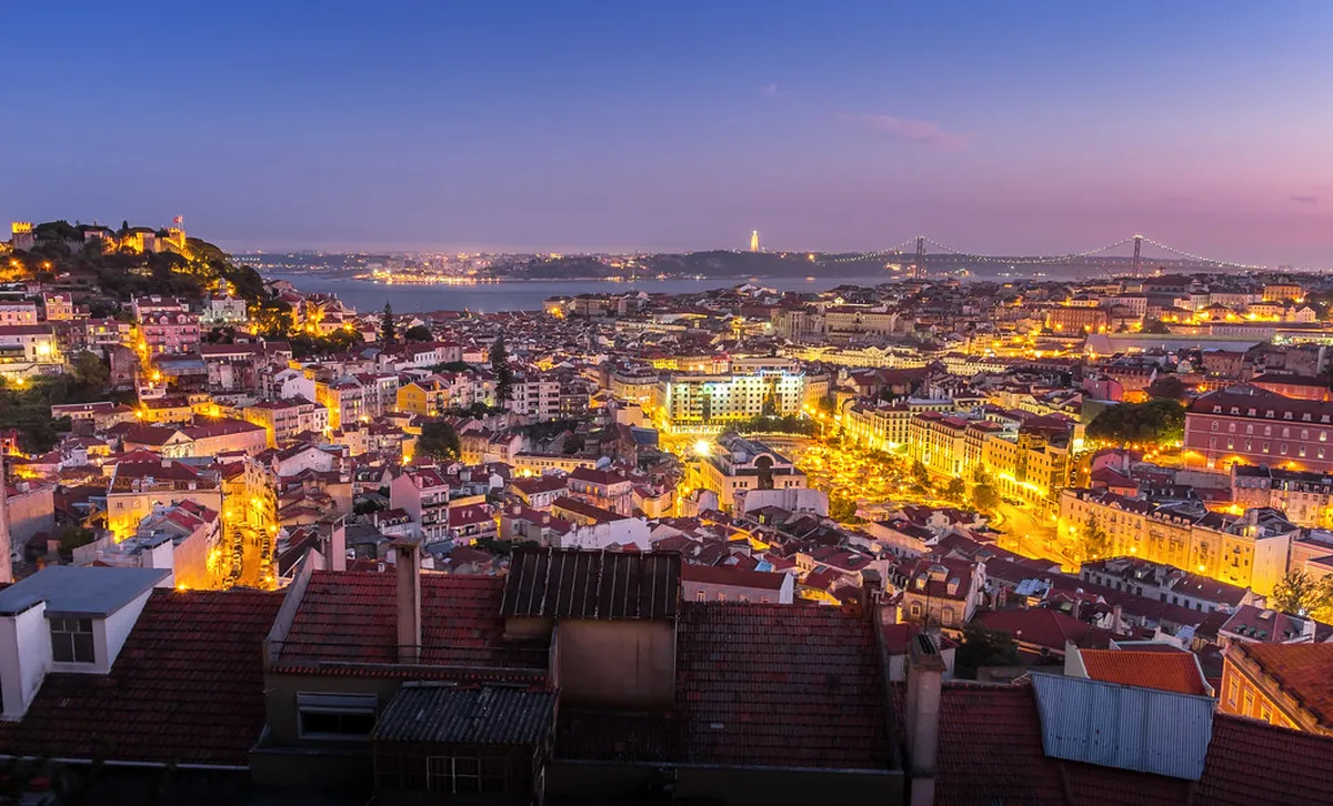 Praia 19: The Gay Beach Day Before the Night Out in Lisbon