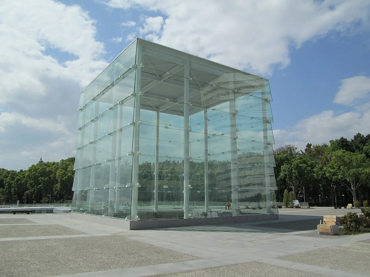Glass cube  Málaga — 2