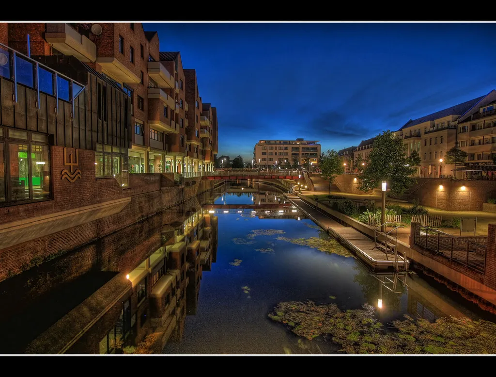 Essential Rotterdam Nightlife Tips and Timing in Netherlands