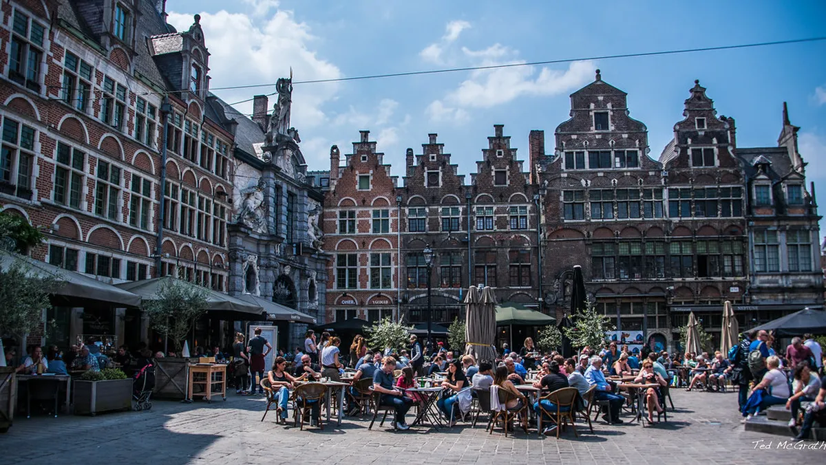 Budget: Drinks, Entry, and Late Food in Ghent