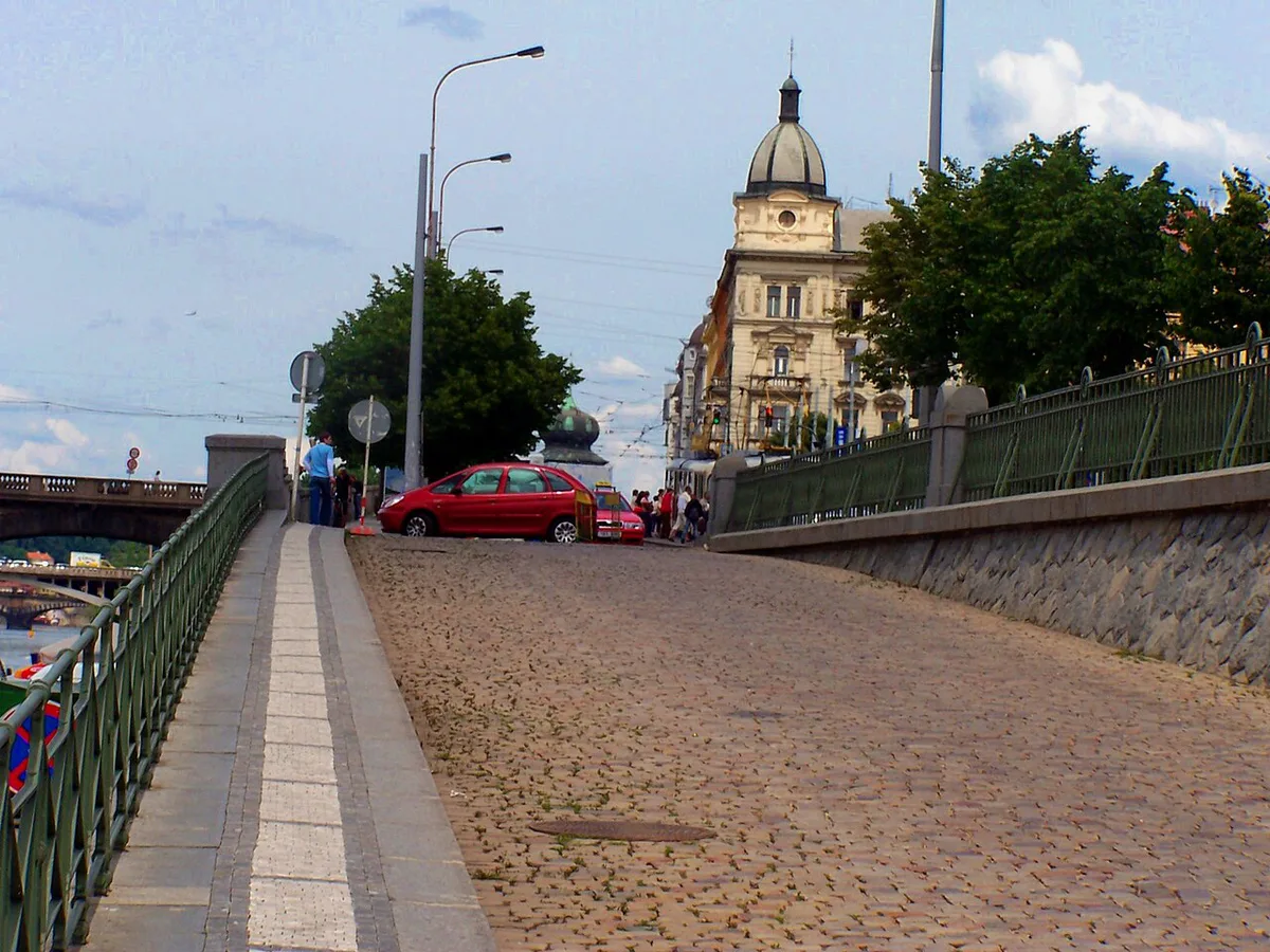 Praha - Rašínovo nábřeží - View North — 1