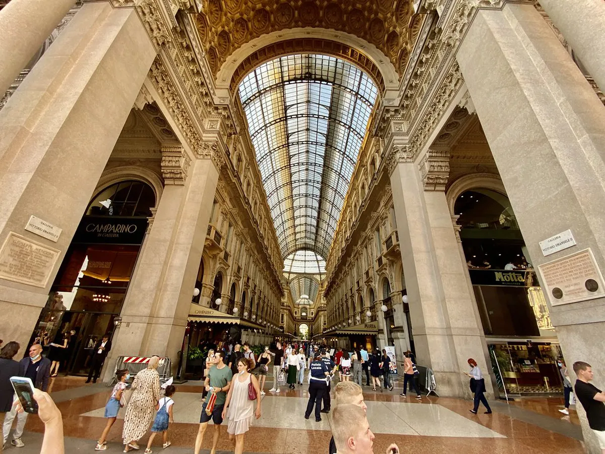 Common Mistakes to Avoid — a scene in Turin