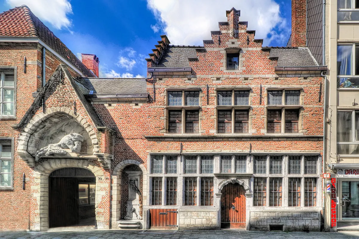 Thirsty Thursday and Event-Led Rooftop Nights in Antwerp
