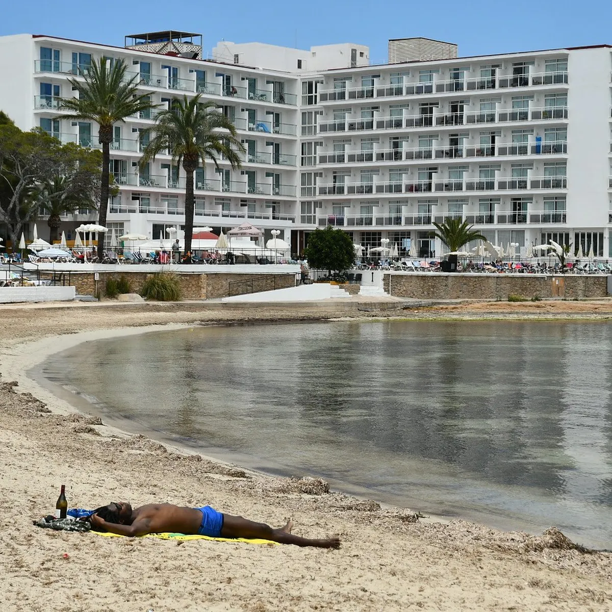 San Antonio Ibiza Nightlife at a Glance — a scene in Ibiza
