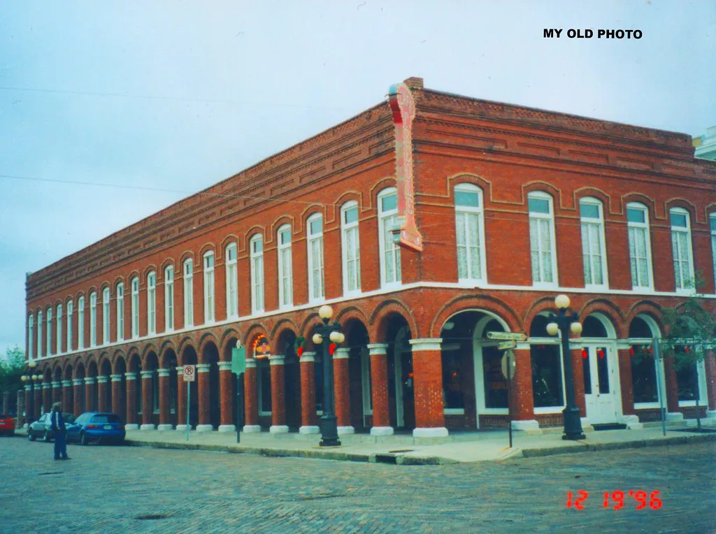 Hidden Speakeasies and Hotel Bars in Spain