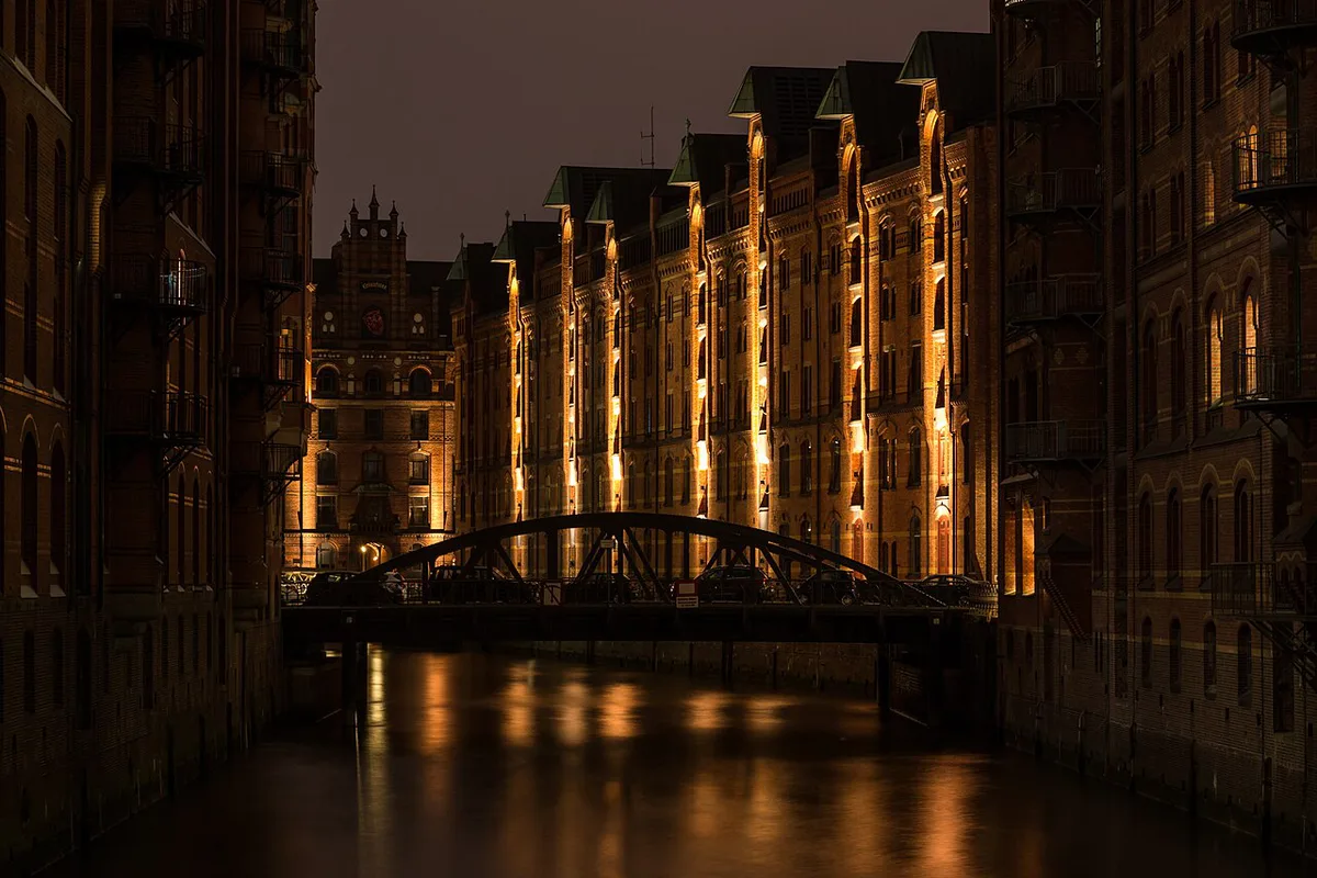 things to do in hamburg at night — 2